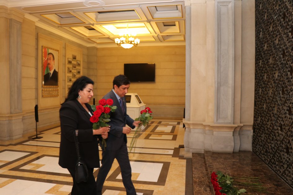 Hərbi Prokurorluqda Ümummilli Liderin anadan olmasının 101-ci ildönümü münasibətilə tədbir keçirilib (FOTO)