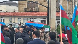 30 il sonra şəxsiyyəti müəyyənləşdirilən şəhid dəfn edilib (FOTO/VİDEO) (YENİLƏNİB)