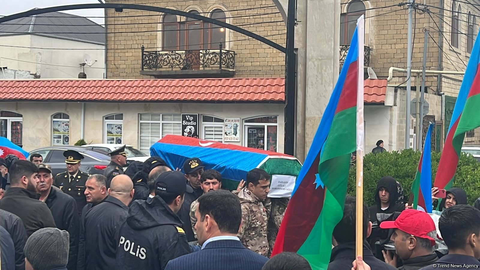 30 il sonra şəxsiyyəti müəyyənləşdirilən şəhid dəfn edilib (FOTO/VİDEO) (YENİLƏNİB)