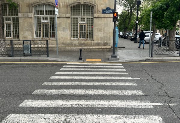 Piyada keçidindəki şəxsi avtomobil vurdu - Piyada öldü