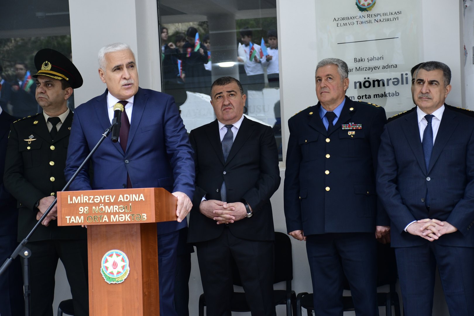 Xətai rayonunda Milli Qəhrəman İlqar Mirzəyevin büstünün açılışı olub (FOTO)