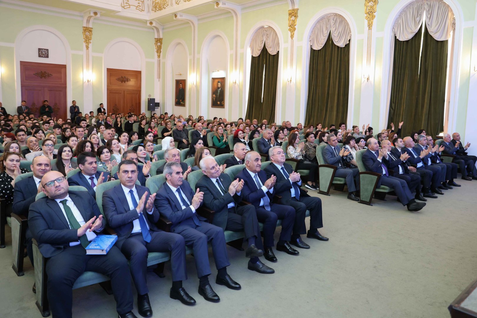 UNEC-də Ulu Öndər Heydər Əliyevin 101-ci ildönümü qeyd olunub (FOTO)
