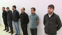 Saxta spirtli içkilər hazırlayan dəstə üzvləri saxlanılıblar (FOTO)