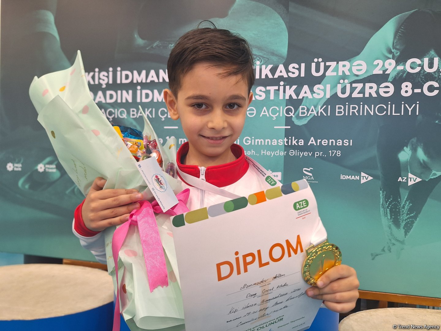 Yarışların ən yaddaqalan anı mükafatların təqdimatı olub – gənc azərbaycanlı gimnast