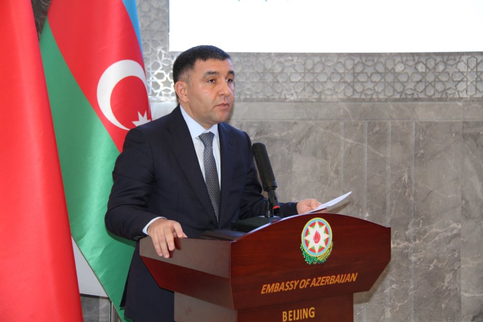 Pekin şəhərində Ulu Öndərin fikirləri əsasında hazırlanmış “Xalq öz dili ilə yaranır” adlı Azərbaycan dili dərsliyinin təqdimatı olub