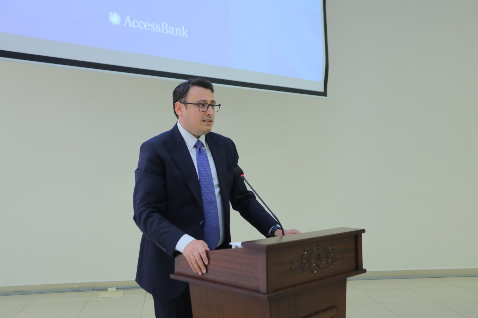 AccessBank Naxçıvan MR İqtisadiyyat Nazirliyi və AYİB-in dəstəyi ilə Naxçıvanda sahibkarlara dəstək mövzusunda konfrans təşkil edib (FOTO)