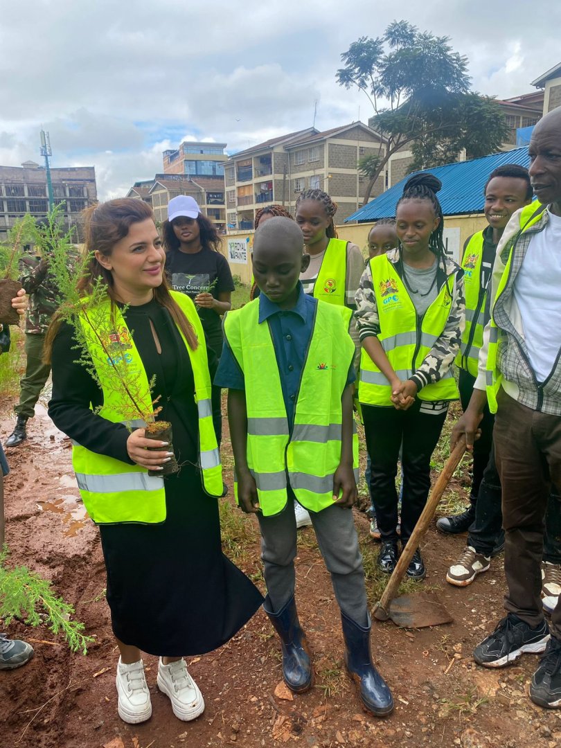 Azərbaycan QHT-ləri ilk dəfə Afrikada ağacəkmə aksiyasında iştirak edib (FOTO)