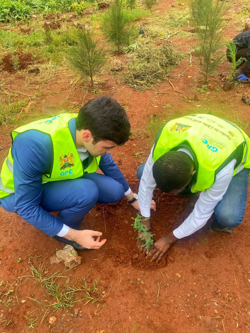 Azərbaycan QHT-ləri ilk dəfə Afrikada ağacəkmə aksiyasında iştirak edib (FOTO)