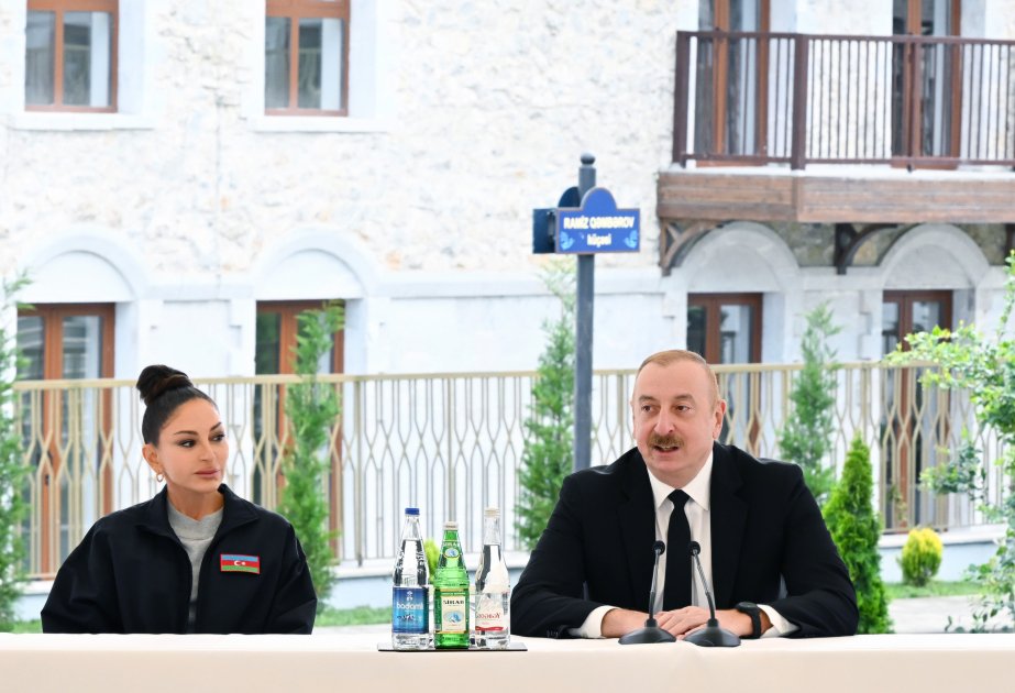 Prezident İlham Əliyev doğma yurda qayıdış münasibətilə şuşalıları təbrik edib