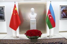Pekin şəhərində Ulu Öndərin fikirləri əsasında hazırlanmış “Xalq öz dili ilə yaranır” adlı Azərbaycan dili dərsliyinin təqdimatı olub
