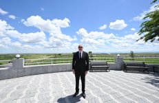 Prezident İlham Əliyev Füzuli rayonunda Köndələnçay su anbarları kompleksinin təmir-bərpadan sonra açılışında iştirak edib (FOTO/VİDEO) (YENİLƏNİB)