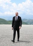 Prezident İlham Əliyev Şuşa rayonunun Turşsu qəsəbəsinin təməlini qoyub (FOTO/VİDEO) (YENİLƏNİB)