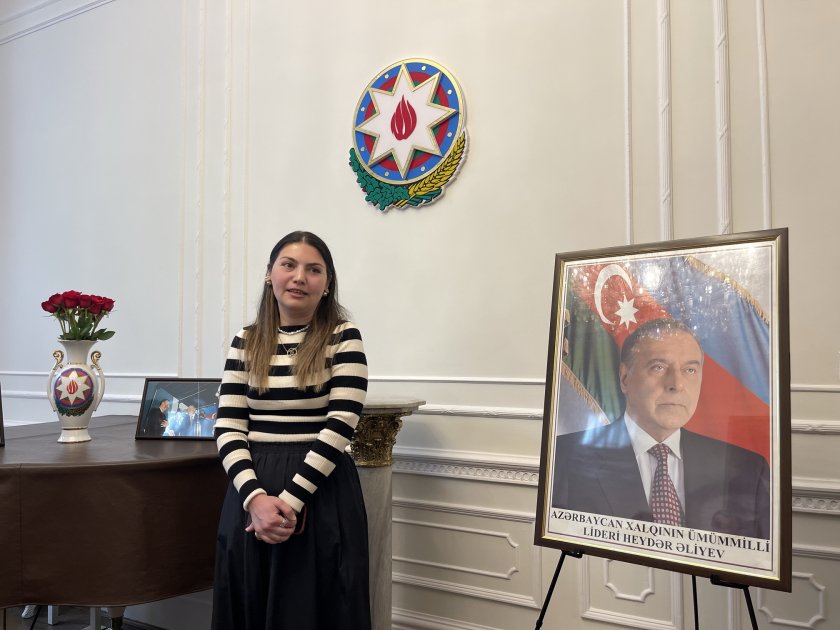 Londonda Ulu Öndər Heydər Əliyevin anadan olmasının 101-ci ildönümü qeyd edilib (FOTO)
