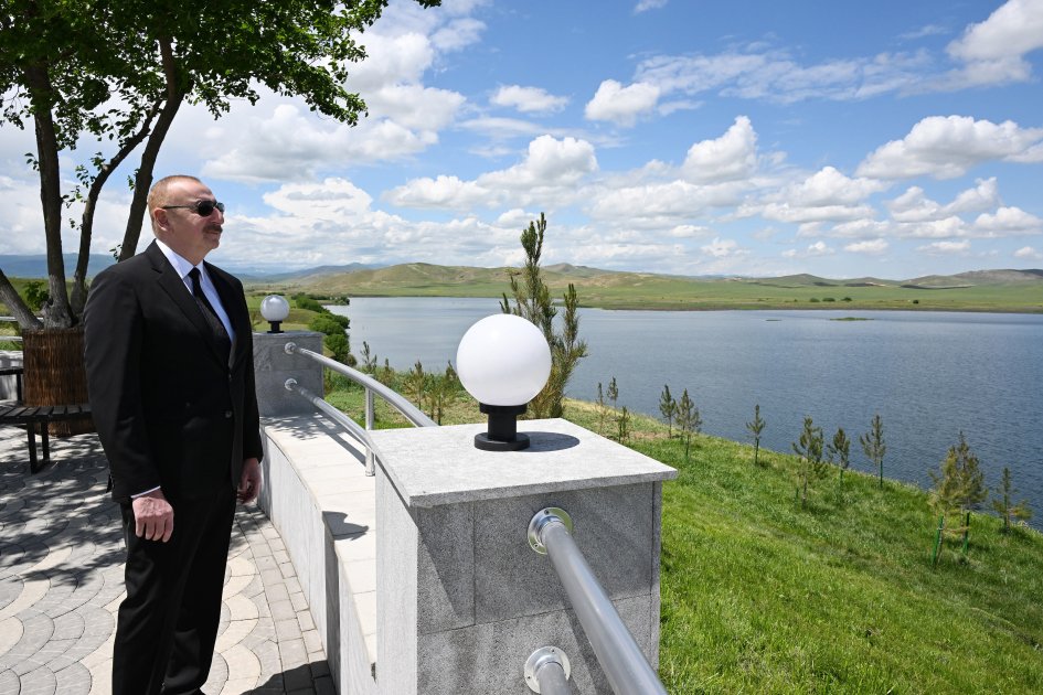 Prezident İlham Əliyev Füzuli rayonunda Köndələnçay su anbarları kompleksinin təmir-bərpadan sonra açılışında iştirak edib (FOTO/VİDEO) (YENİLƏNİB)