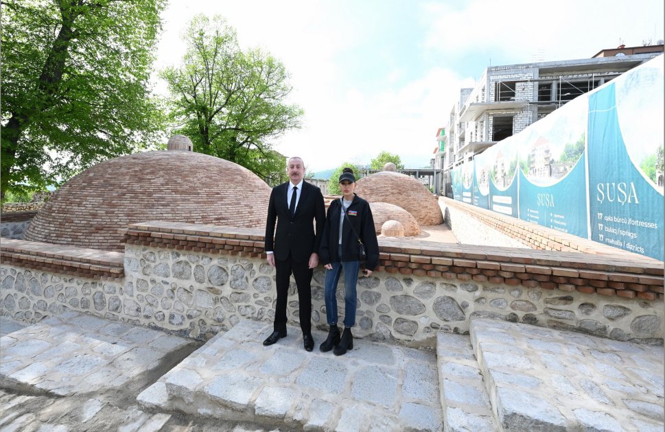 Prezident İlham Əliyev və Birinci xanım Mehriban Əliyeva Şuşada "Şirin su" hamamının bərpadan sonra açılışında iştirak ediblər (FOTO/VİDEO) (YENİLƏNİB)