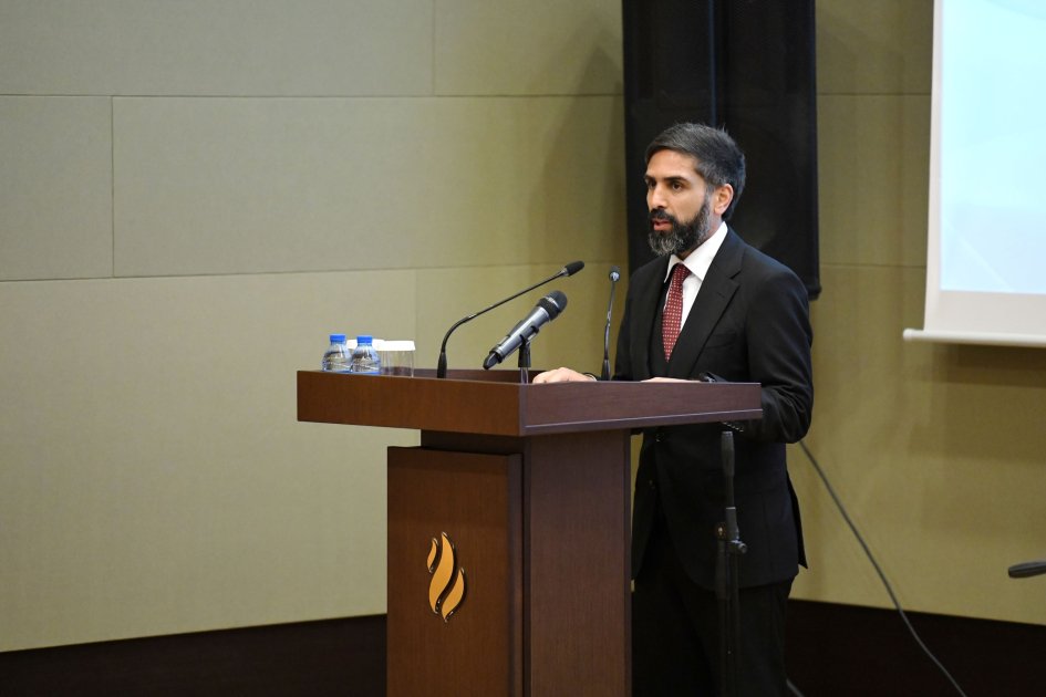 Ümummilli Lider Heydər Əliyevin anadan olmasının 101-ci ildönümü münasibətilə SOCAR-da tədbir keçirilib (FOTO)