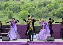 VII “Xarıbülbül” Beynəlxalq Musiqi Festivalının möhtəşəm açılışından reportaj (FOTO)