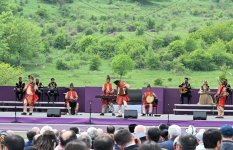 VII “Xarıbülbül” Beynəlxalq Musiqi Festivalının möhtəşəm açılışından reportaj (FOTO)