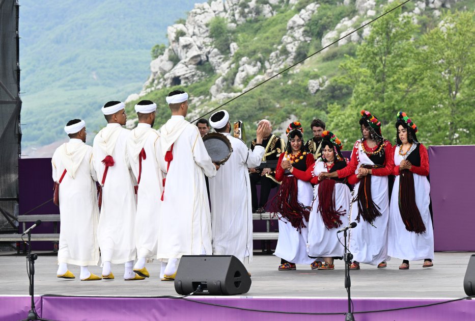 VII “Xarıbülbül” Beynəlxalq Musiqi Festivalının möhtəşəm açılışından reportaj (FOTO)