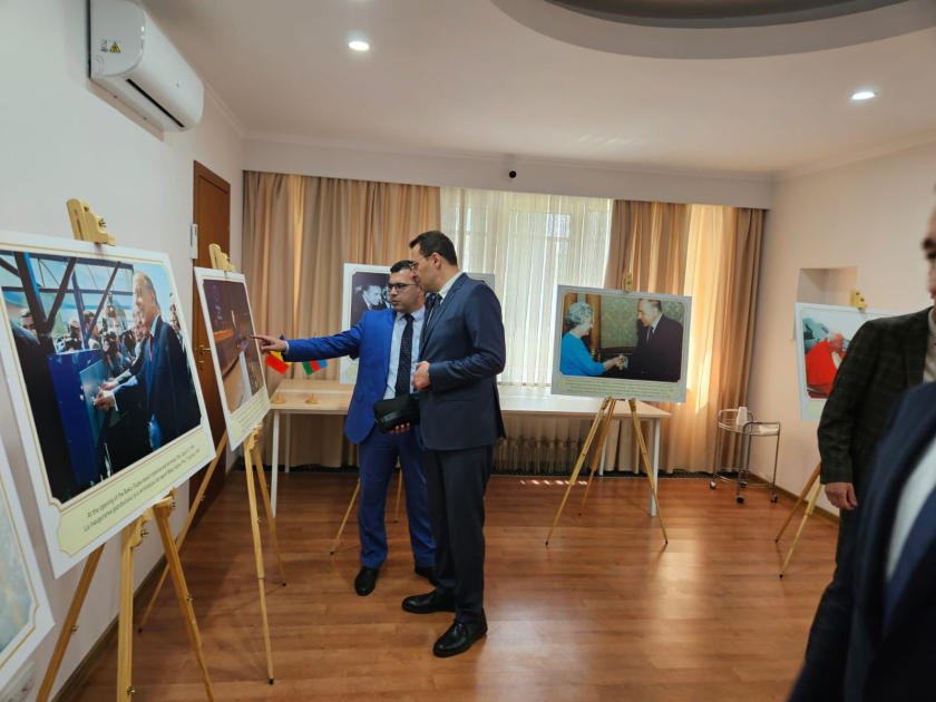 Rumıniyada Ümummilli Lider Heydər Əliyevin anadan olmasının 101-ci ildönümü qeyd olunub (FOTO)
