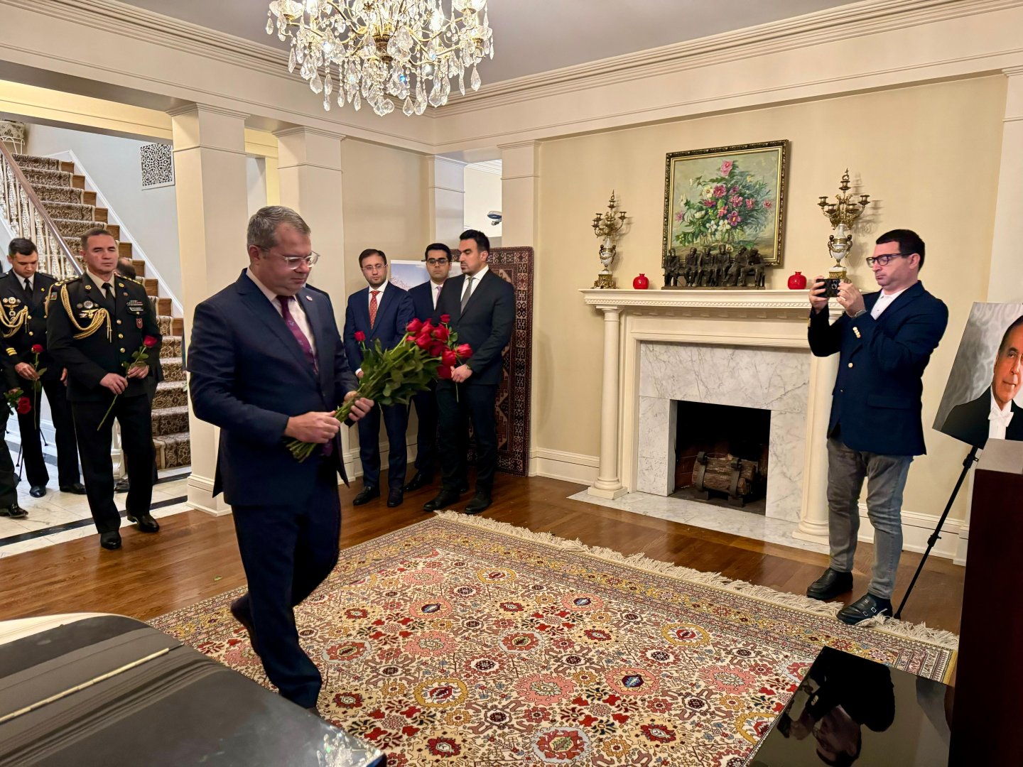 Vaşinqtonda Ümummilli Lider Heydər Əliyevin xatirəsi anılıb (FOTO)