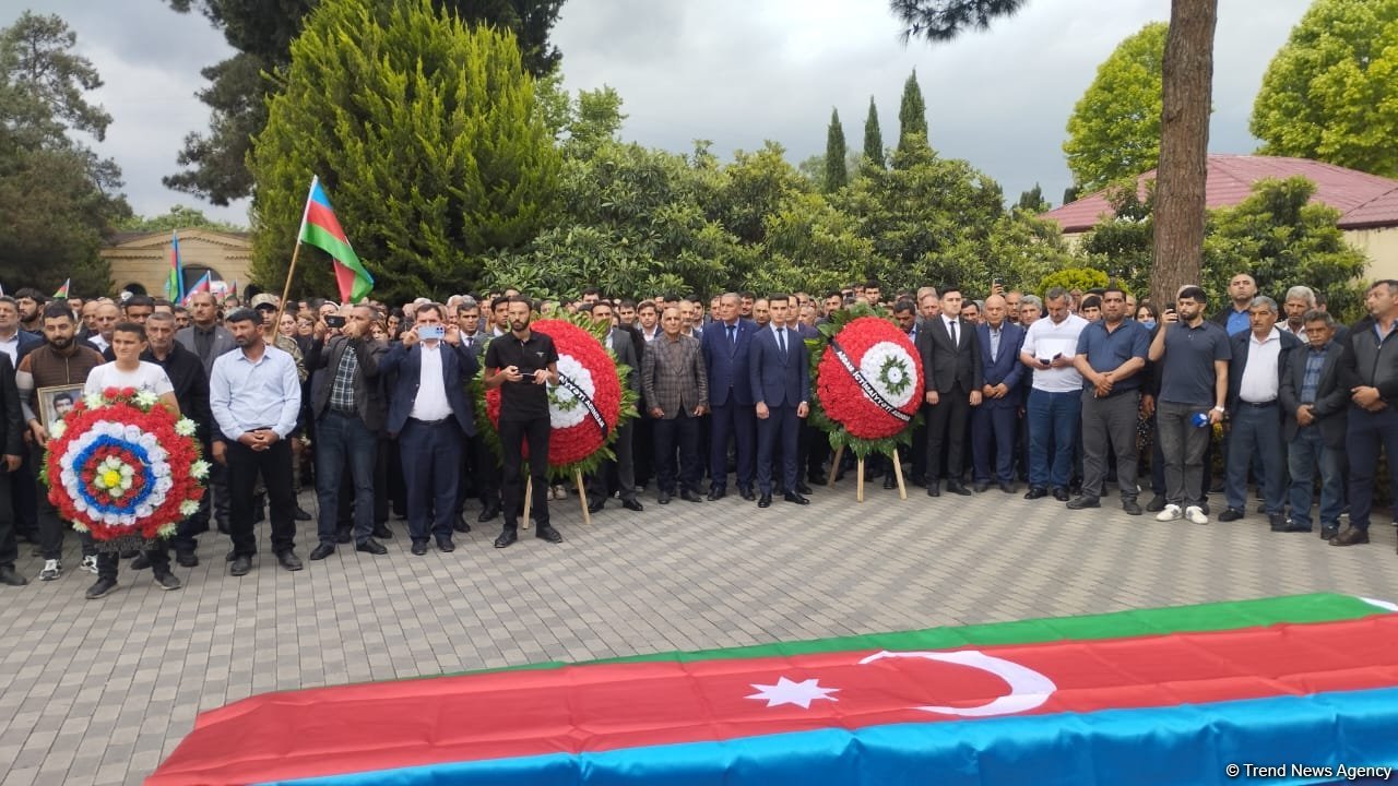 Ağdamda Birinci Qarabağ müharibəsinin iki şəhidi dəfn edilib (FOTO)