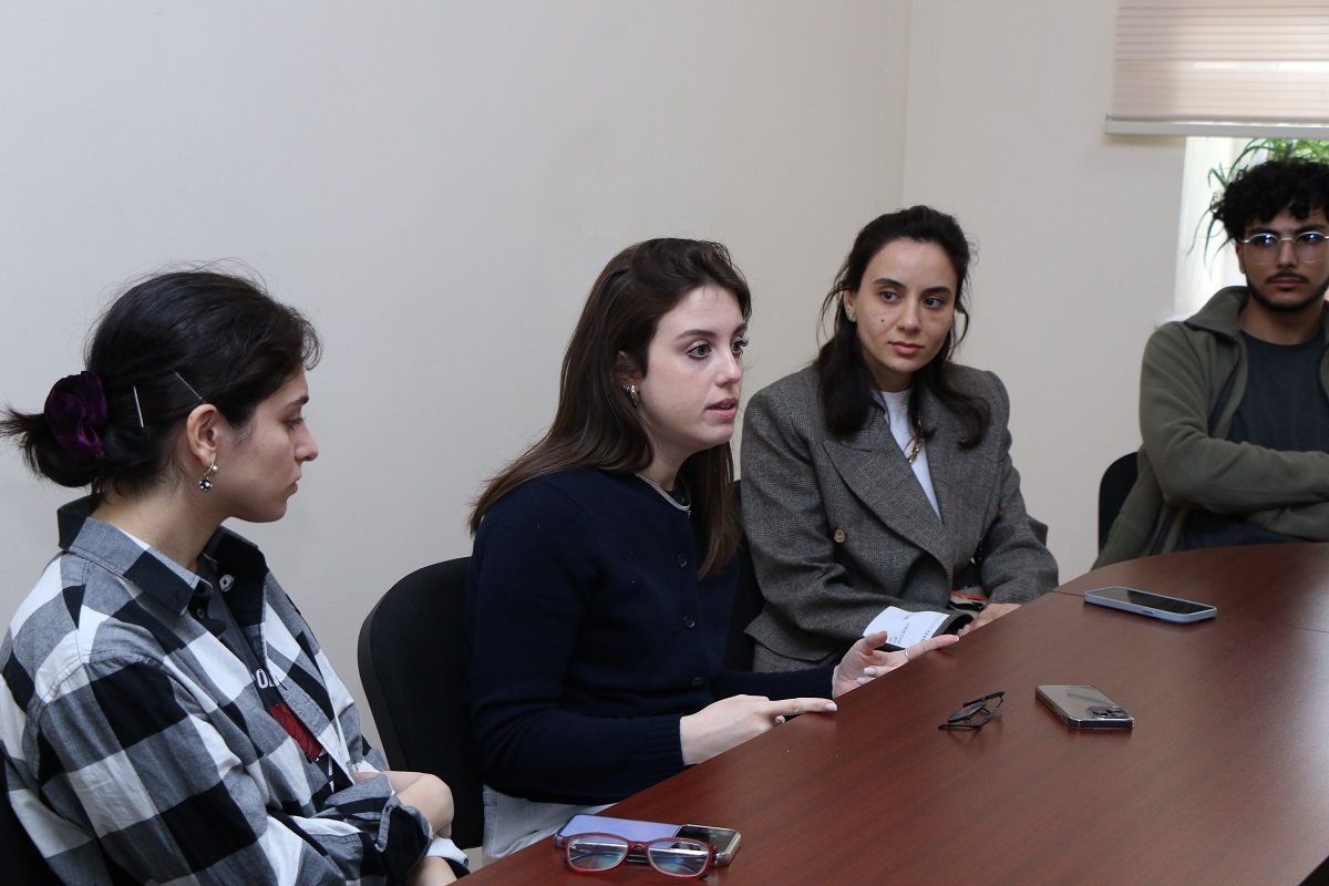 İtaliyalı bərpaçı-memar AzMİU-nun gənc tədqiqatçılarına seminar keçib