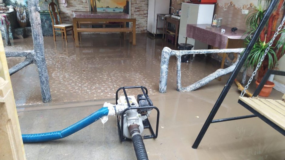 Naxçıvanda intensiv yağışlar: evləri, obyektləri su basdı (FOTO)
