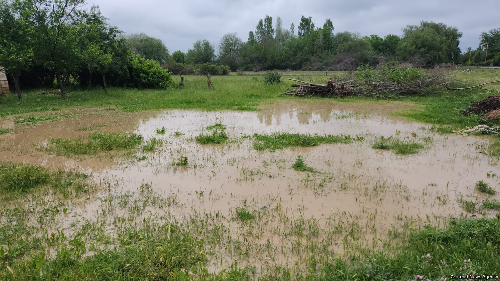 Qarqarçaydan sel keçdi, Ağdamın kəndlərini su basdı (FOTO)