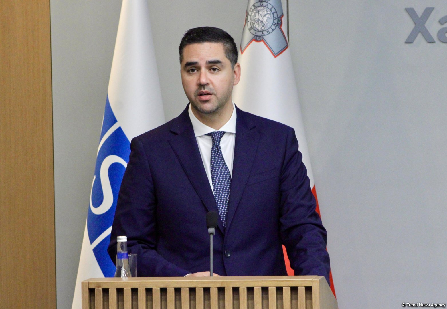 Ermənistan və Azərbaycan xarici işlər nazirlərindən müsbət sözlər eşidirəm - İan Borq