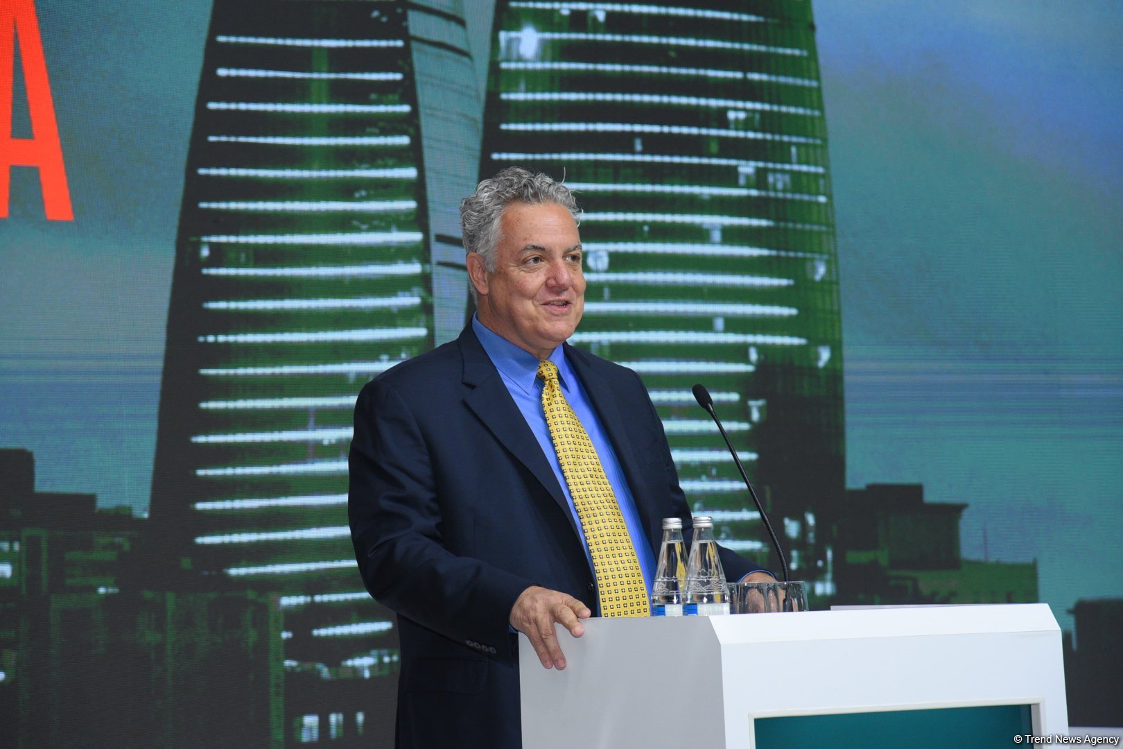 Azərbaycan texnologiya sahəsində regional liderə çevrilib - Con Custi