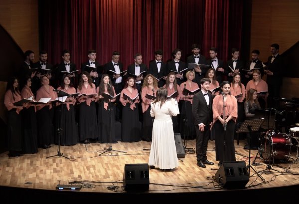 Cahangir Cahangirov adına Xorun “Ver sözə ehya” adlı  konsert proqramı təqdim olundu (FOTO)