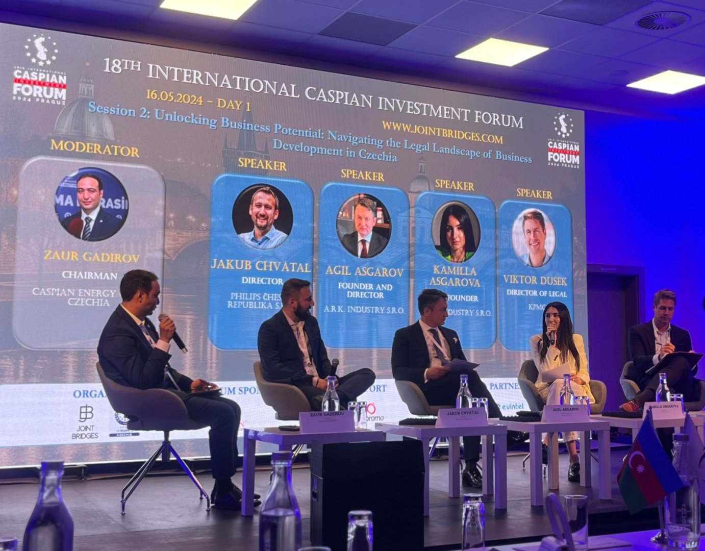 Praqada 18-ci Beynəlxalq Kaspian İnvestisiya Forumu işə başlayıb (FOTO)