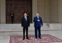 Belarus Prezidenti Aleksandr Lukaşenkonun rəsmi qarşılanma mərasimi olub (FOTO/VİDEO)