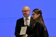 “Fintex Summit 2024” çərçivəsində sponsorlar və tərəfdaşlar mükafatlandırıldı (FOTO)