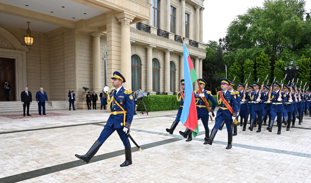 Belarus Prezidenti Aleksandr Lukaşenkonun rəsmi qarşılanma mərasimi olub (FOTO/VİDEO)