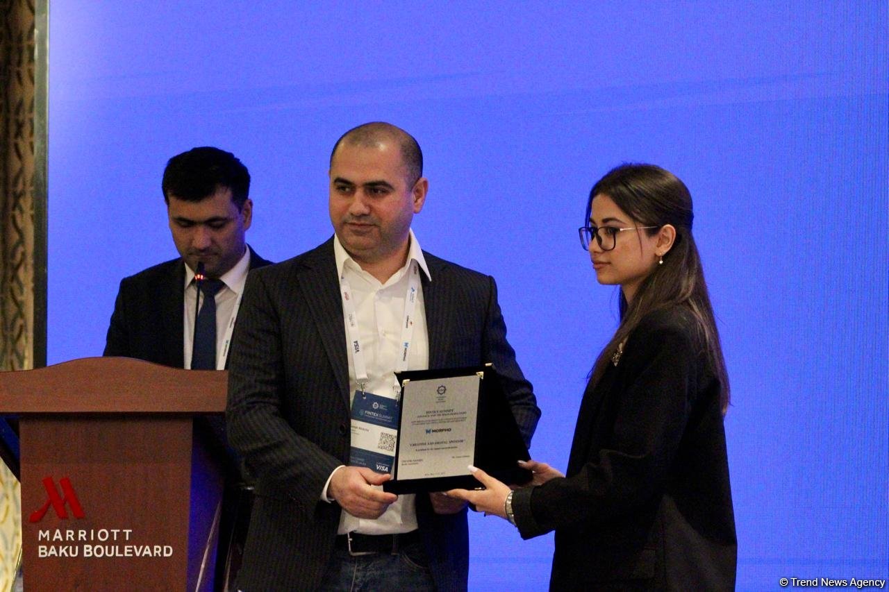 “Fintex Summit 2024” çərçivəsində sponsorlar və tərəfdaşlar mükafatlandırıldı (FOTO)