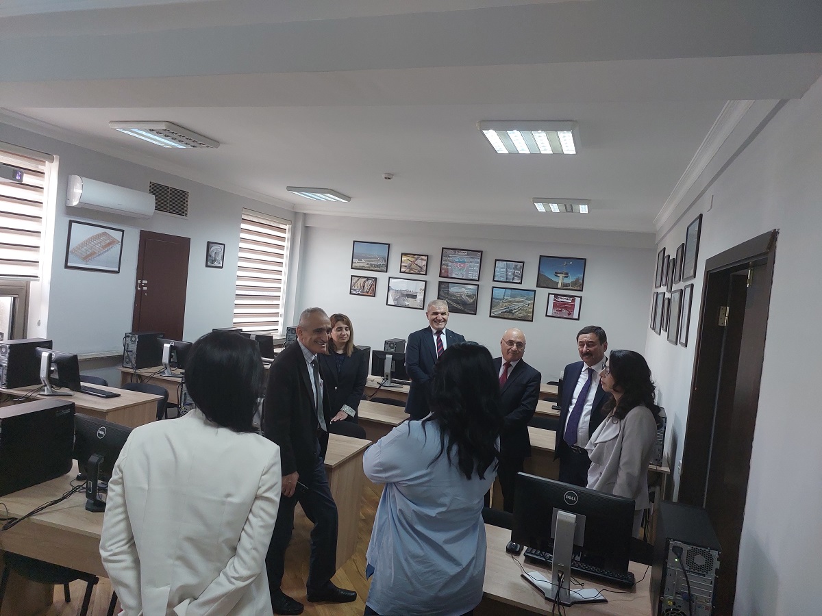 İAAR tərəfindən AzMİU-da 2 ixtisas, 1 ixtisaslaşma üzrə akkreditasiya prosesi həyata keçirilib
