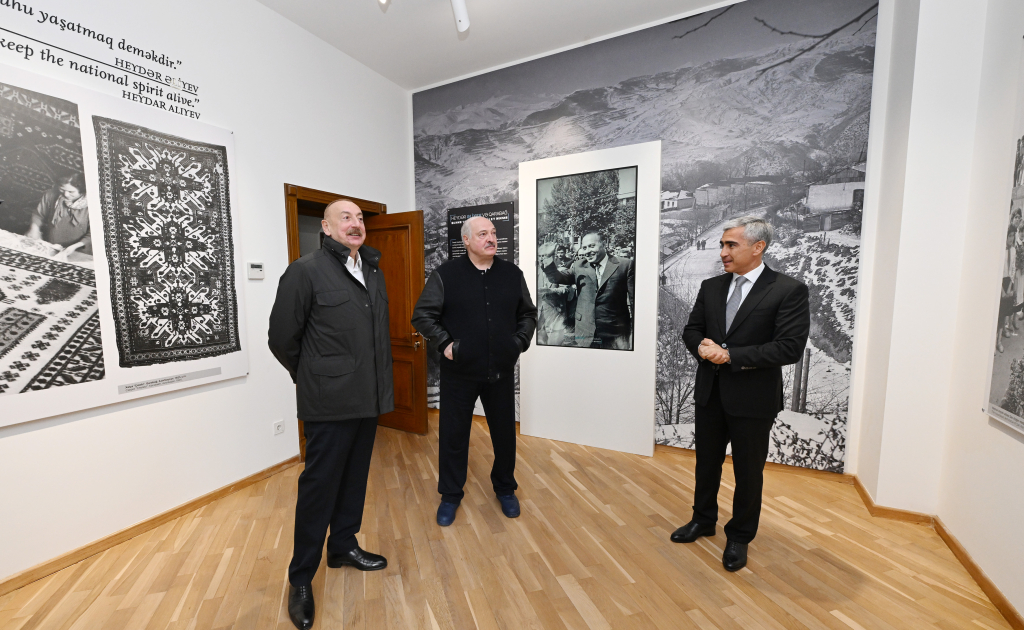 Prezident İlham Əliyev və Belarus Prezidenti Şuşadakı Yaradıcılıq Mərkəzində “Heydər Əliyev və Qarabağ” sərgisinə baxıblar (FOTO)