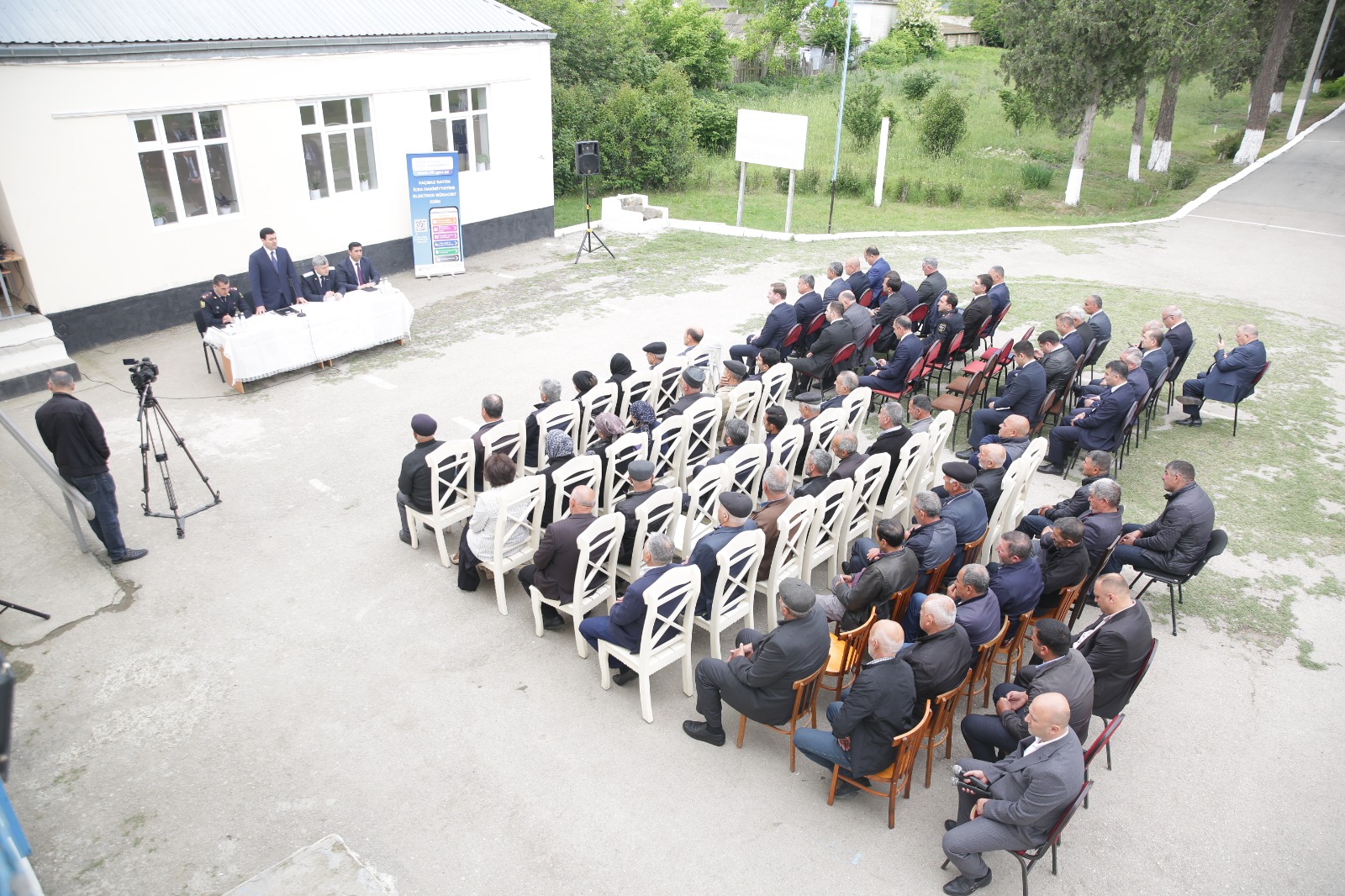 Xaçmazın Niyazoba kəndində növbəti səyyar qəbul keçirilib (FOTO)