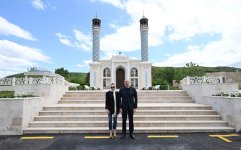 Prezident İlham Əliyev və Birinci xanım Mehriban Əliyeva Zəngilan məscidinin açılışında iştirak ediblər (YENİLƏNİB) (FOTO/VİDEO)