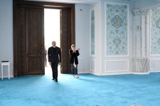 Prezident İlham Əliyev və Birinci xanım Mehriban Əliyeva Zəngilan məscidinin açılışında iştirak ediblər (YENİLƏNİB) (FOTO/VİDEO)