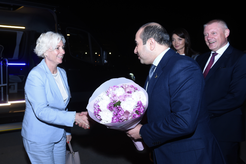Latviya Parlamentinin sədri Azərbaycana rəsmi səfərə gəlib (FOTO)