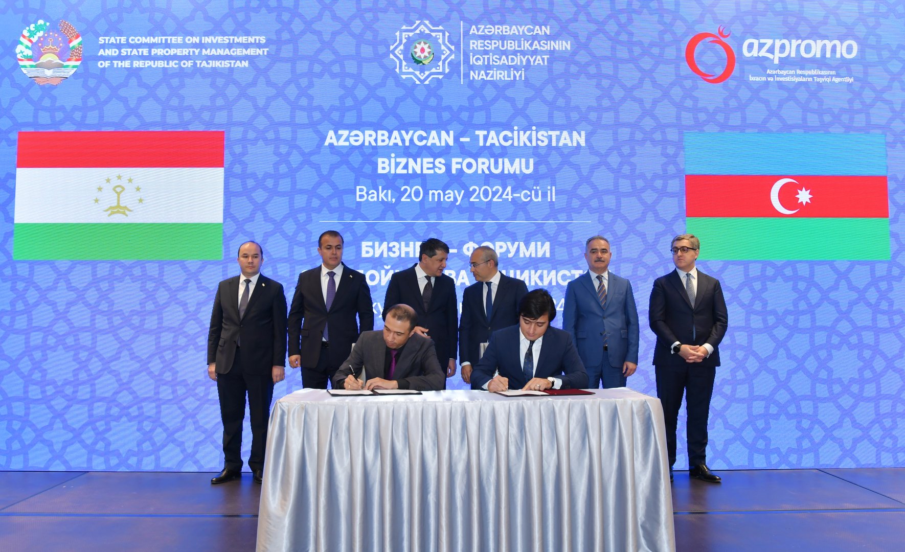 Tacikistan və Azərbaycan bir sıra əməkdaşlıq sənədləri imzalayıb (FOTO)