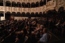 VTB Bakıda Moskva teatrı "Pyotr Fomenko Emalatxanası"nın tamaşasına dəstək oldu (FOTO)