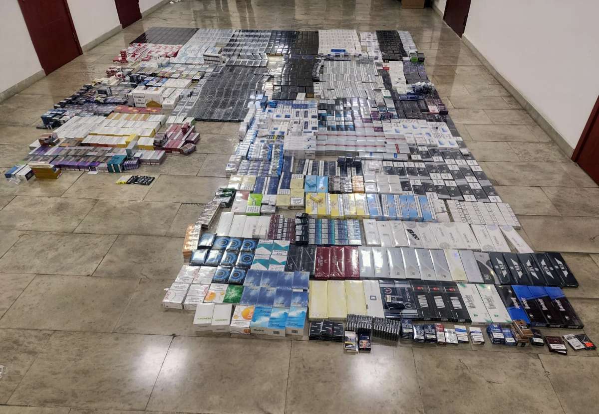 Aksiz markasız külli miqdarda siqaretlər aşkar edilib