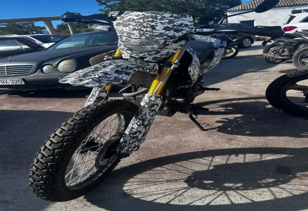 Motosikletlə avtoxuliqanlıq edən sürücü həbs edildi