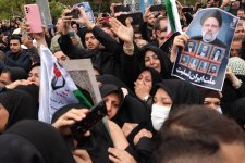 Təbrizdə İran prezidenti ilə vida mərasimi başlayıb (FOTO)