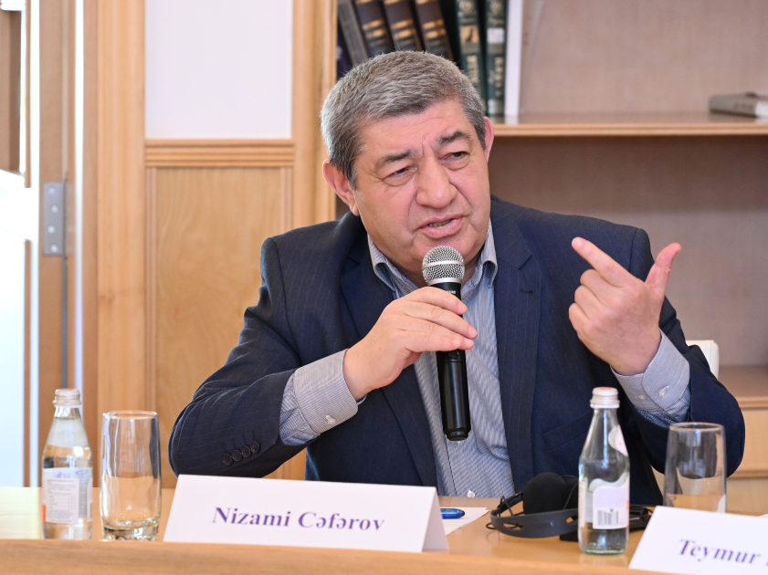 “Nizami Gəncəvinin Əlyazmalarının Vahid Kataloqu və Məlumat Bazası” layihəsi elmi ictimaiyyətə təqdim edilib (FOTO)