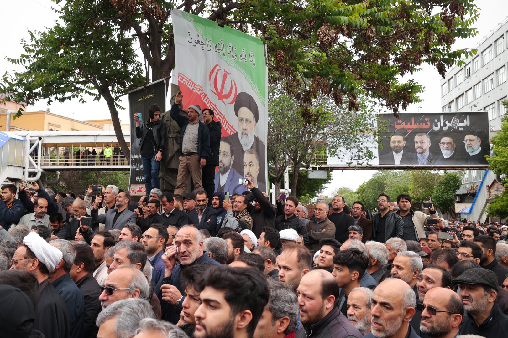 Təbrizdə İran prezidenti ilə vida mərasimi başlayıb (FOTO)